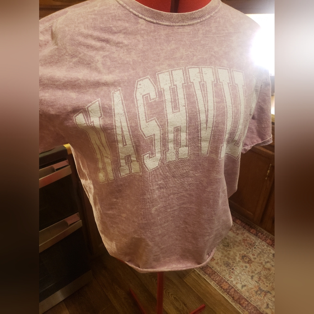 Altar'd State Nashville tee sz L/Xl